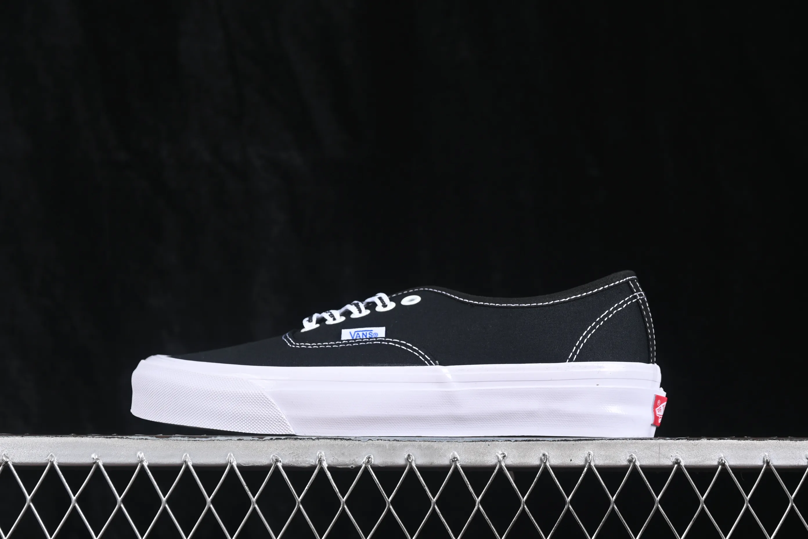 All categories Vans Vans series Vans Low Vans Authentic 44 Vans low-top casual skateboard shoes VN0A4BV91WX